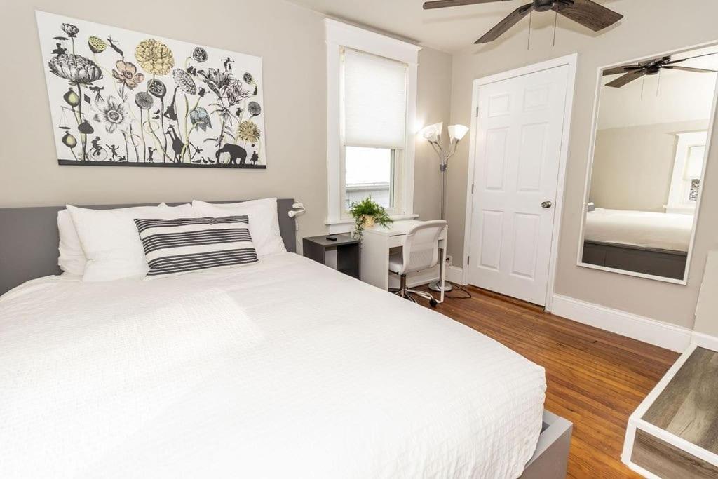 Cozy Riverfront Bungalow With Stunning Views Covington Exteriér fotografie